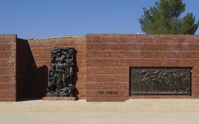 Memorializing the Warsaw Ghetto Uprising: Nathan Rapaport’s Monument